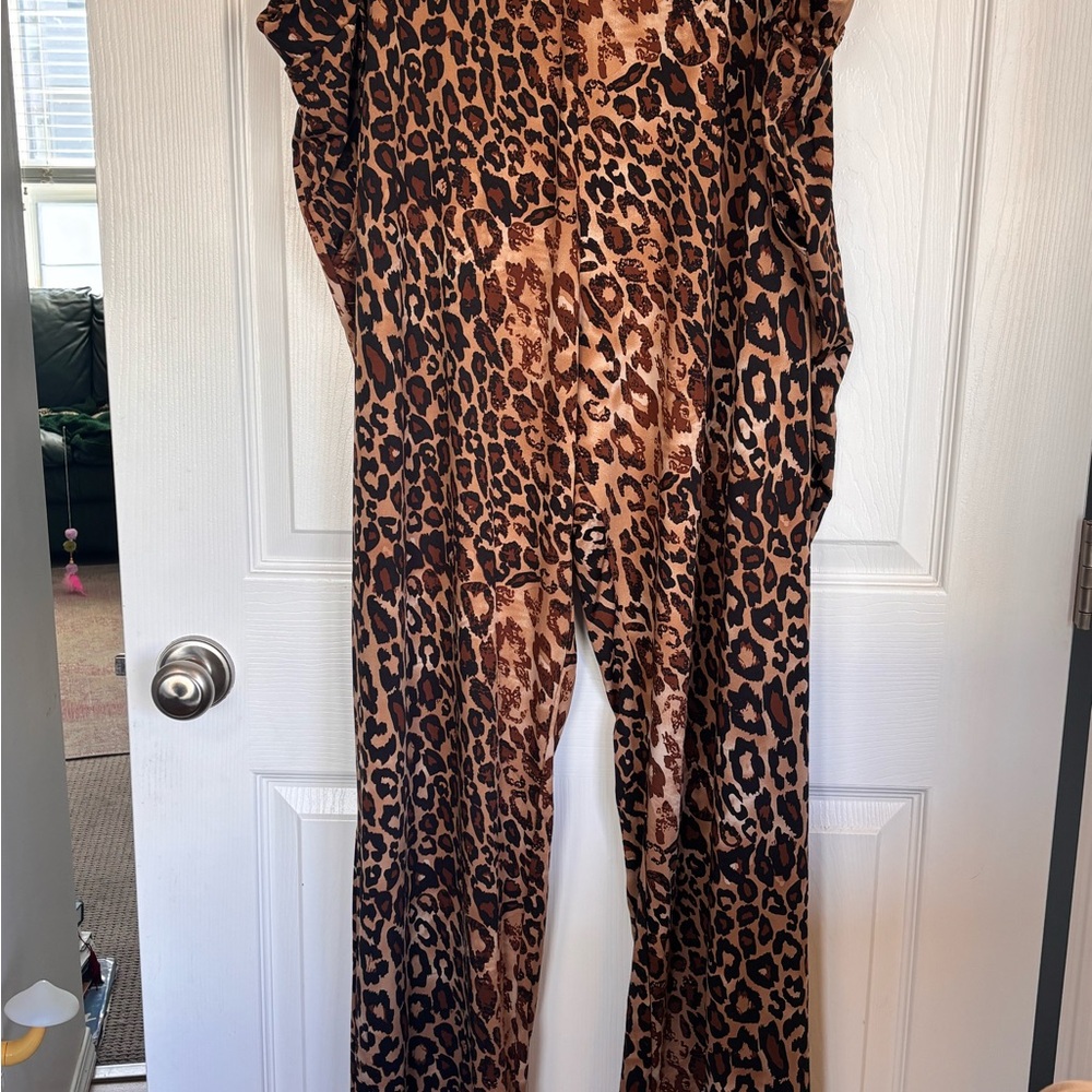 Kate & Mallory Animal Print baggy pants